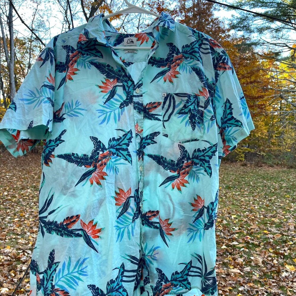 Quiksilver Shirt – Casual, Comfortable, and Iconic Surf Style